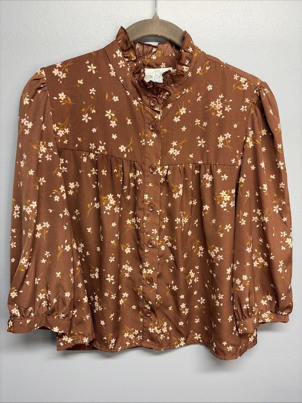Jun & Ivy Brown Floral Print Ruffled Neck Blouse/Women’s Top Size Medium/Country